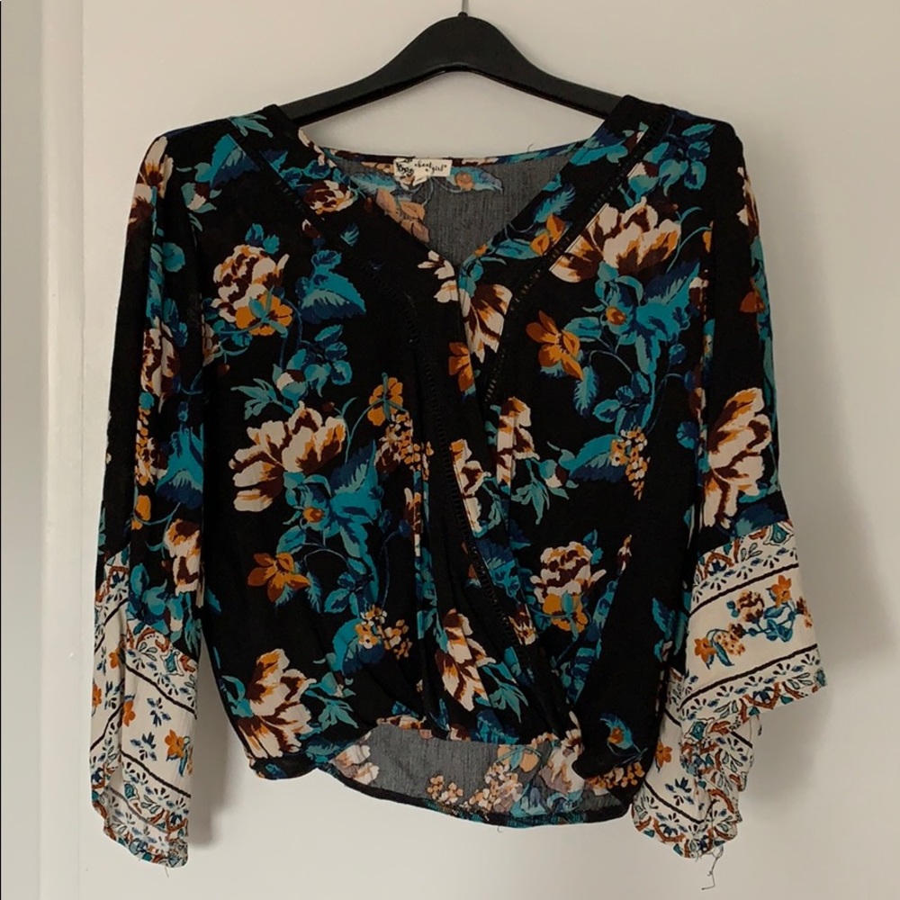 Black floral crop top